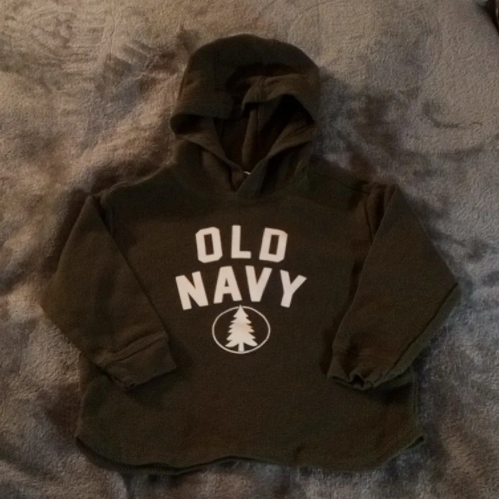 OLD NAVY 18-24 MONTHS PULL OVER